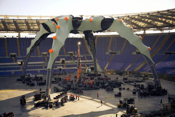 Follow The Show in Rome