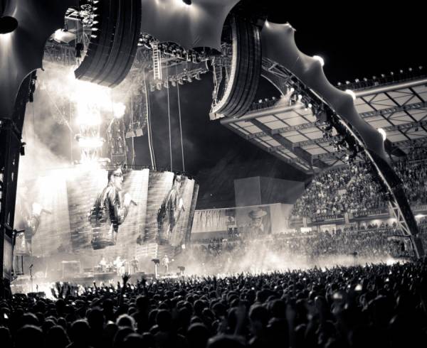 Surprise New U2 Song in Portugal