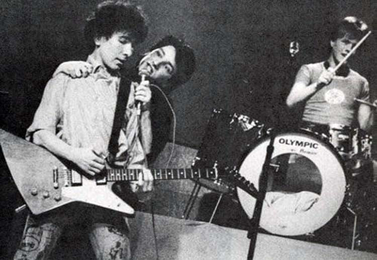 Bono and The Edge playing live