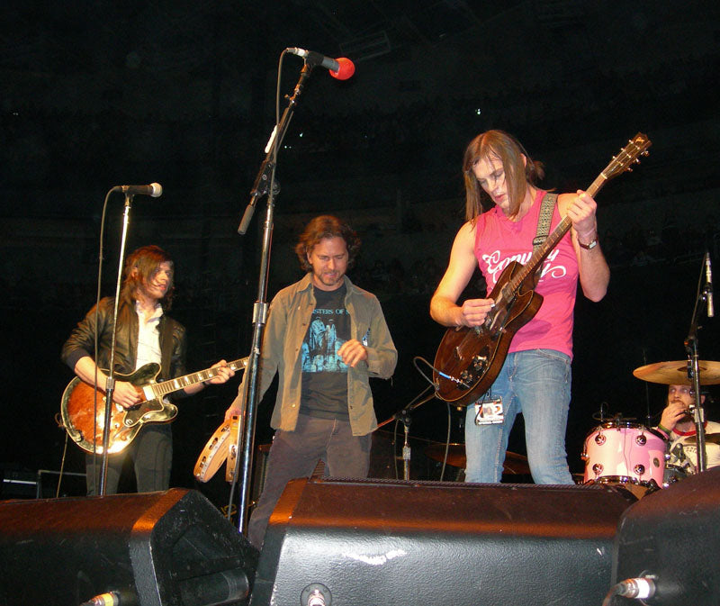 Kings Of Leon & Eddie Vedder