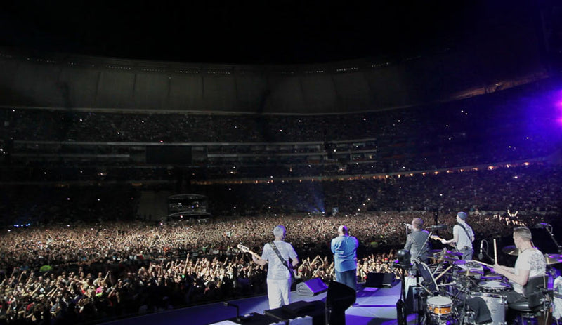 Hugh Masekela joins U2 on stage in Johannesburg