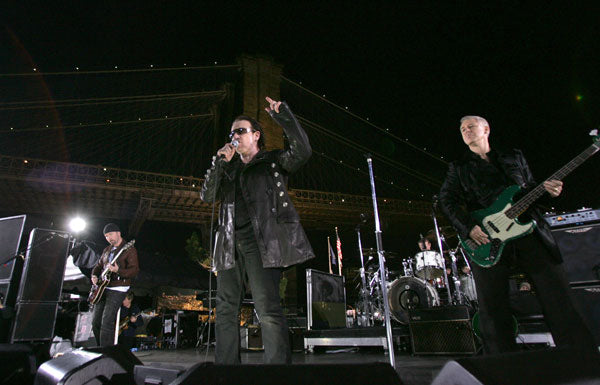 U2 Playing at Brooklyn Bridge