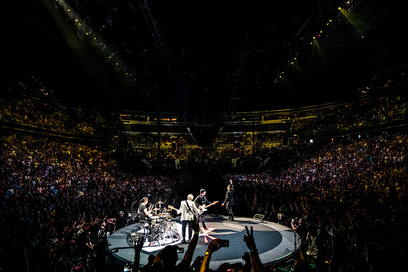 On the e-stage...