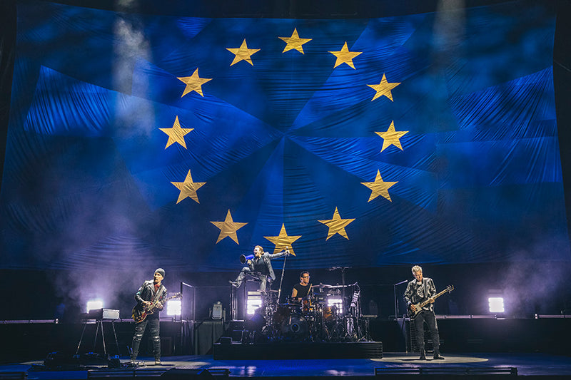 U2eiTour arrives in Europe