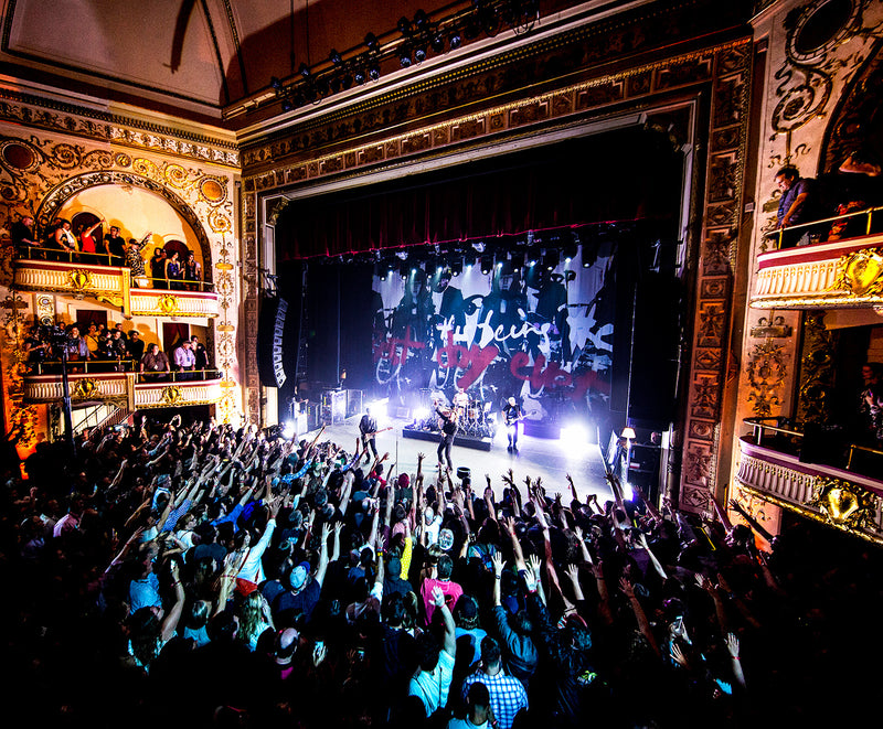 U2 – Live at the Apollo